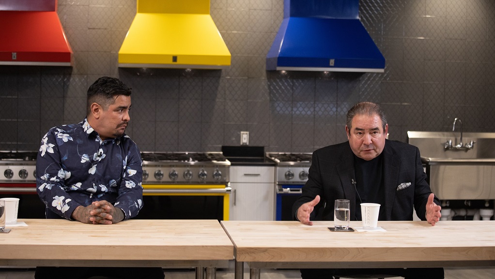 Image of restaurateurs Aarón Sánchez and Emeril Lagasse '78, '90 Hon., discuss the restaurant industry at the symposium